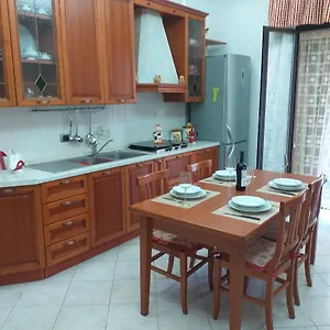 House Maya & Niky Appartamento